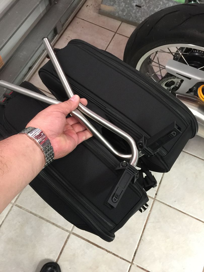 triumph thruxton r accessories